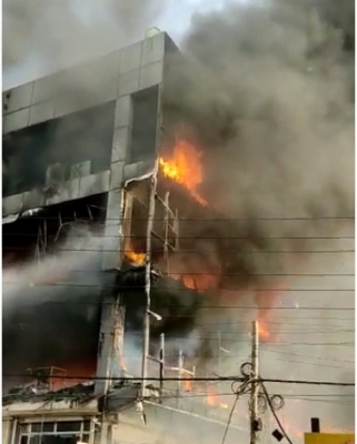 Delhi fire