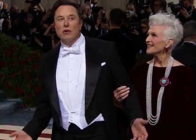 Elon Musk With Mom Maye