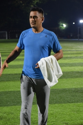 Dhoni