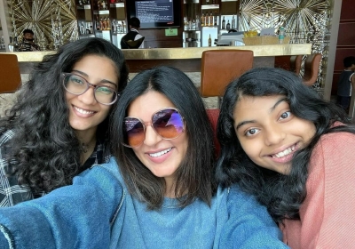 Sush with daughters