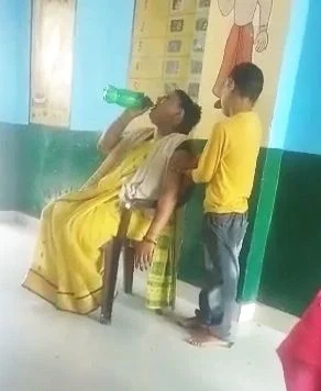 hardoi-video-of-teacher-pressing