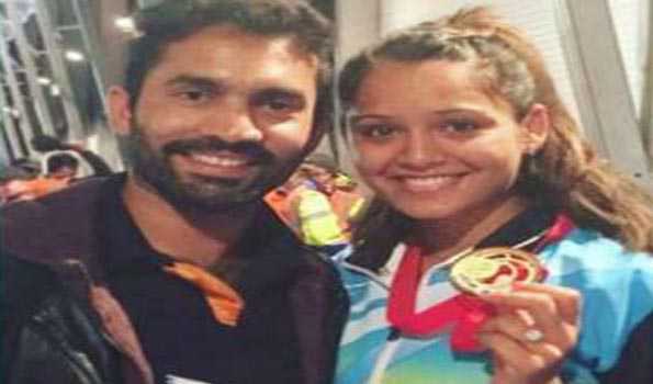 Karthik hails wife Deepika