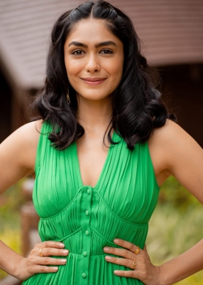 Mrunal Thakur