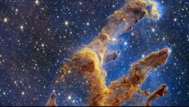 Captures The Iconic "Pillars Of Creation"