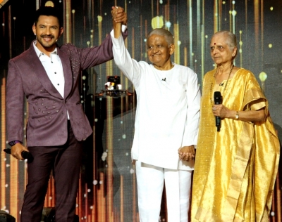 Pyarelal, Sunita