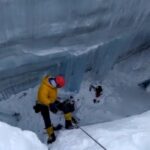 Avalanche kills soldiers