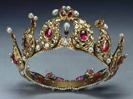 Indian crowns