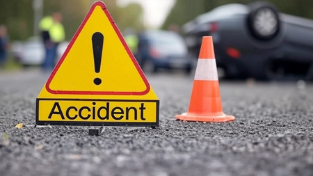 #AndhraPradeshAccident #RoadSafety #PrakasamDistrict #TrafficAwareness #HighwaySafety