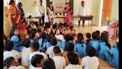 Children will wear uniforms in kindergartens, Minister of Public Education distributes 3,10,849 sets of uniforms