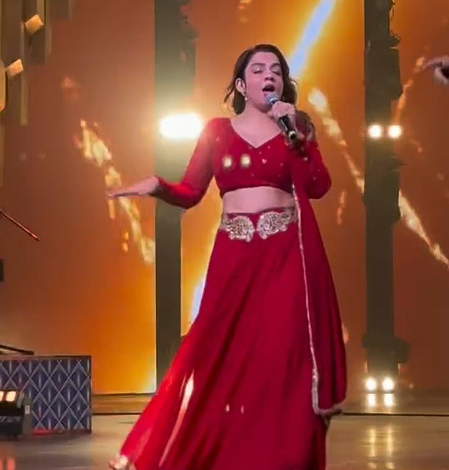 Jasmine Sandlas Live Stage Performance